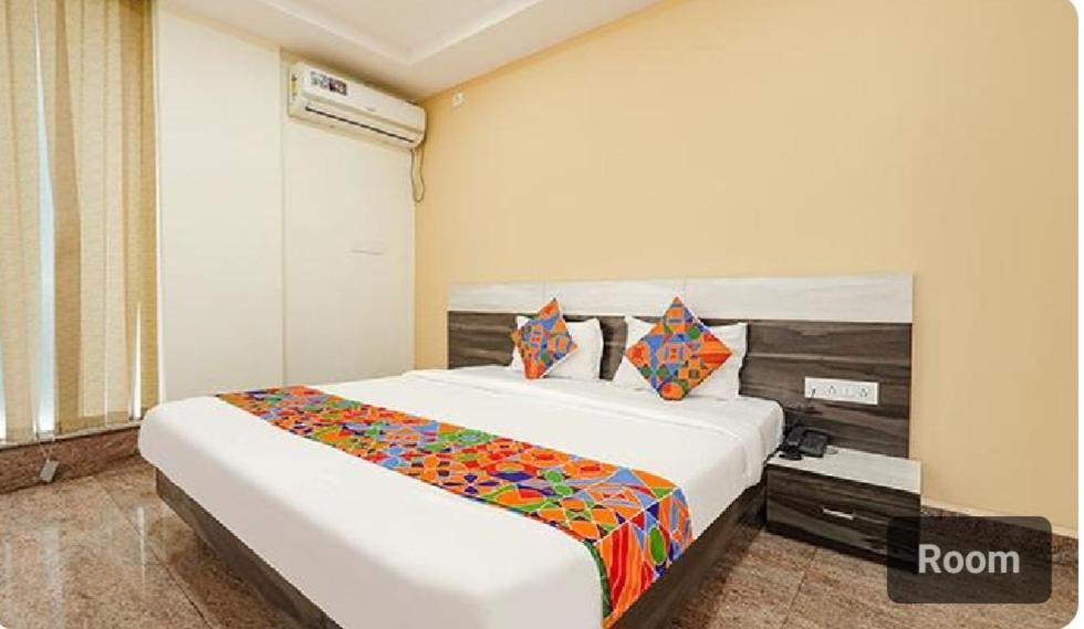 Lavish Residency Hotel Bangalore Buitenkant foto