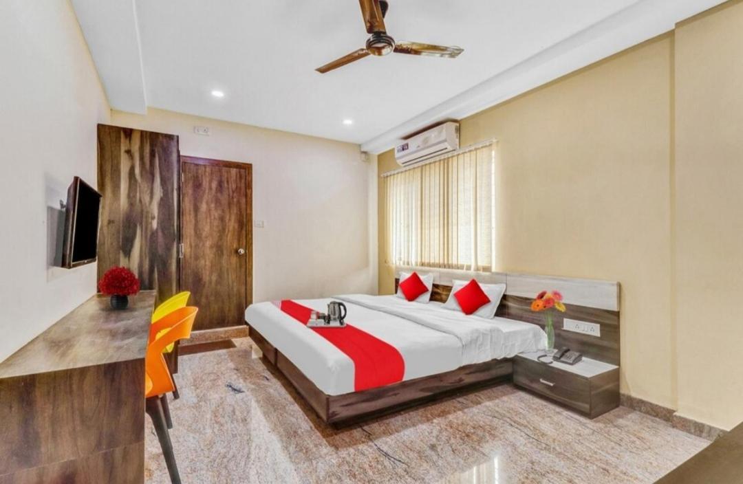 Lavish Residency Hotel Bangalore Buitenkant foto