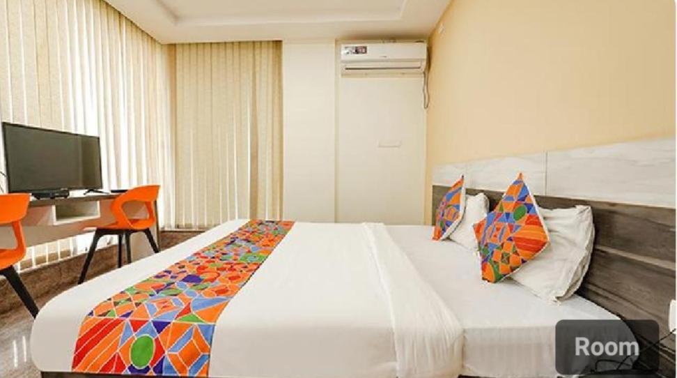 Lavish Residency Hotel Bangalore Buitenkant foto